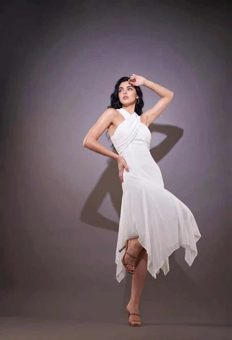 Model in background scene